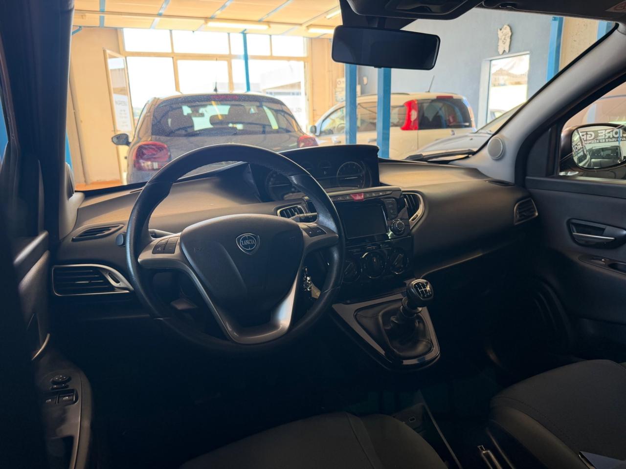 Lancia Ypsilon 1.0 benz/hybrid FULLOPT 2021 60.000km