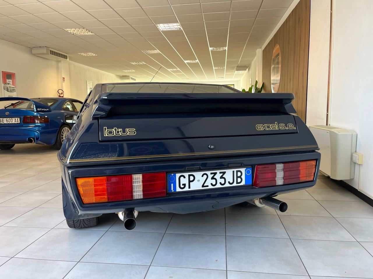 Lotus Excel 2.2 S.E. 180cv