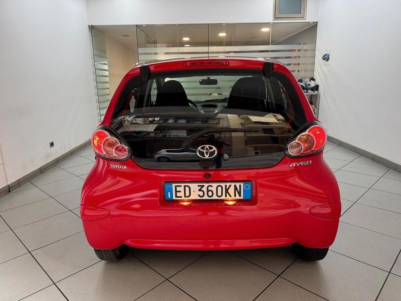Toyota Aygo 1.0 Benzina 5 porte 2010