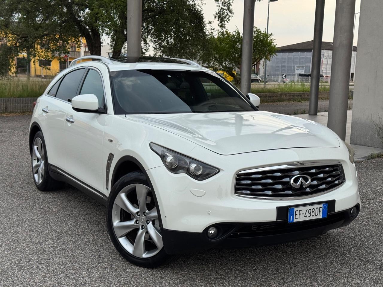 Infiniti FX30d S Premium 238cv