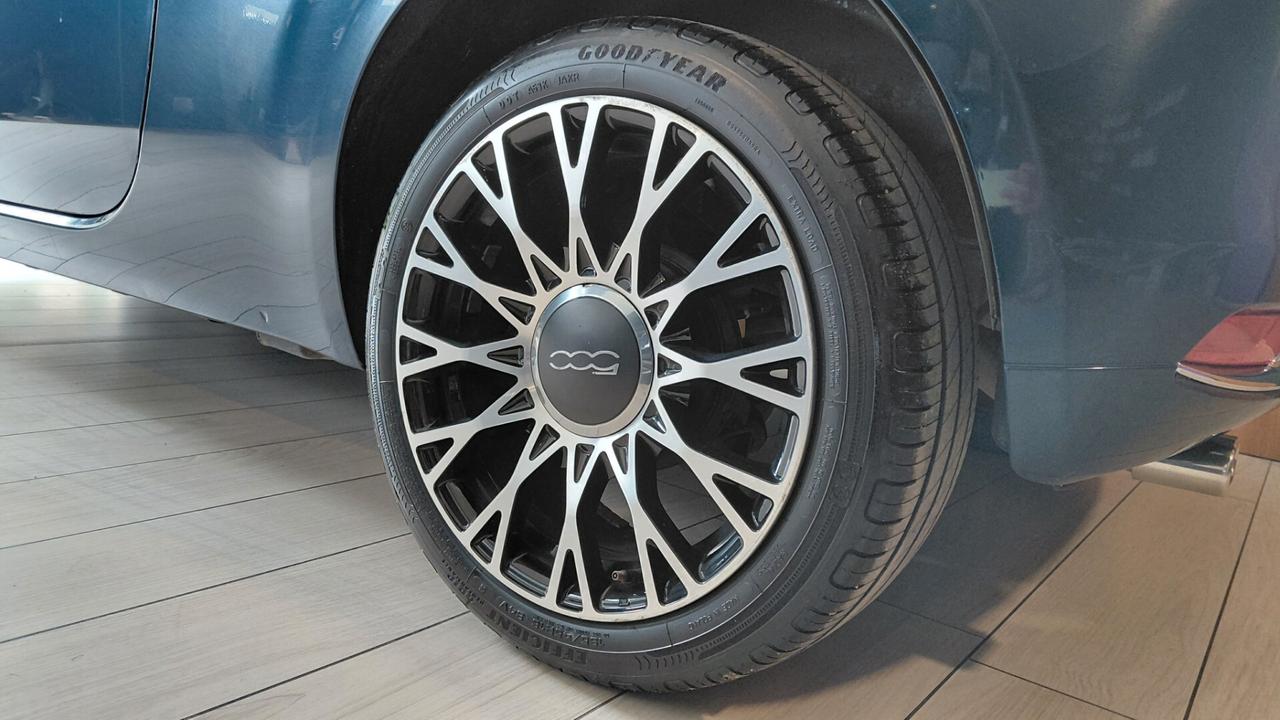Fiat 500 C 1.0 Hybrid Dolcevita
