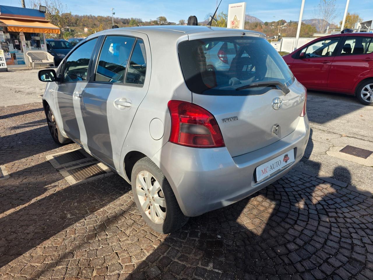 Toyota Yaris 1.4 D-4D 5porte con 254.000km Neopatentati ok