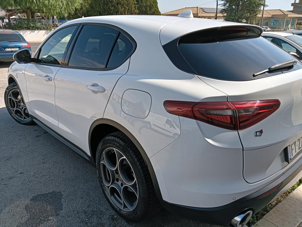 Alfa Romeo Stelvio 2.2 Turbodiesel 190 CV AT8 Q4 Executive