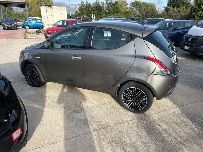 Lancia Ypsilon III 2021 1.0 firefly hybrid Gold s&s 70cv 5p.ti