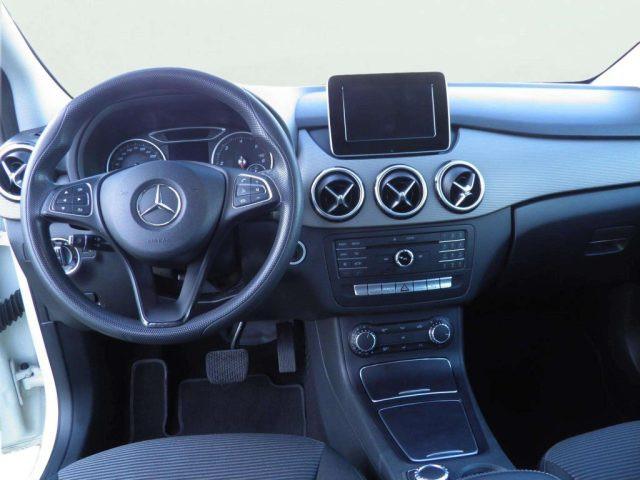 MERCEDES-BENZ B 180 d Automatic Business