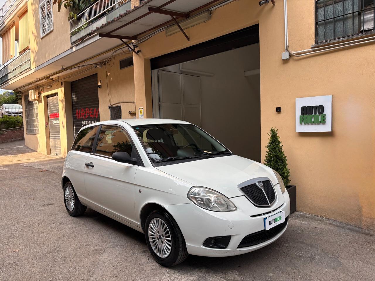 Lancia Ypsilon 1.2 Versus - DISTRIBUZIONE FATTA