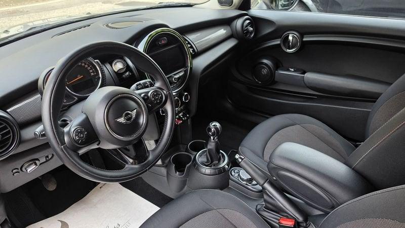 MINI Mini Cooper D LED NAVI HARMAN KARDON PDC