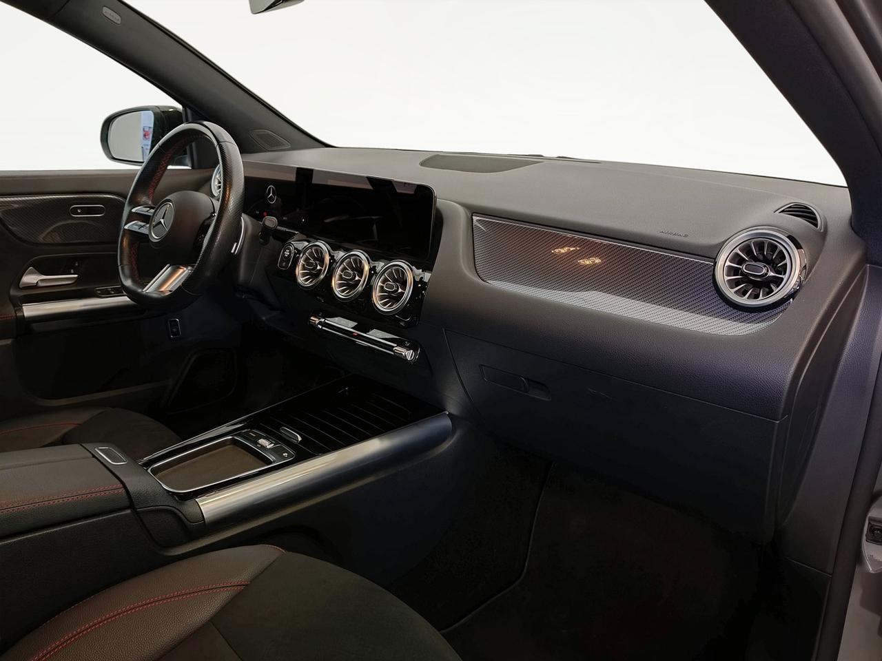 Mercedes-Benz GLA-H247 2023 - GLA 180 d AMG Line Advanced Plus auto