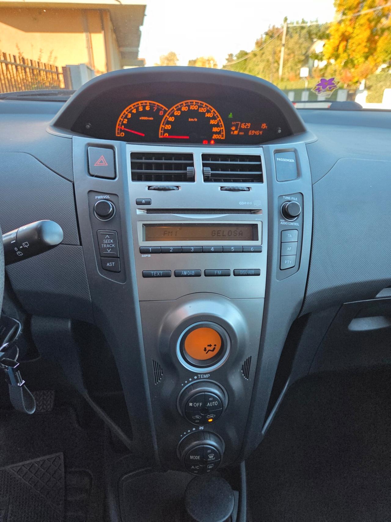 Toyota Yaris - 2010