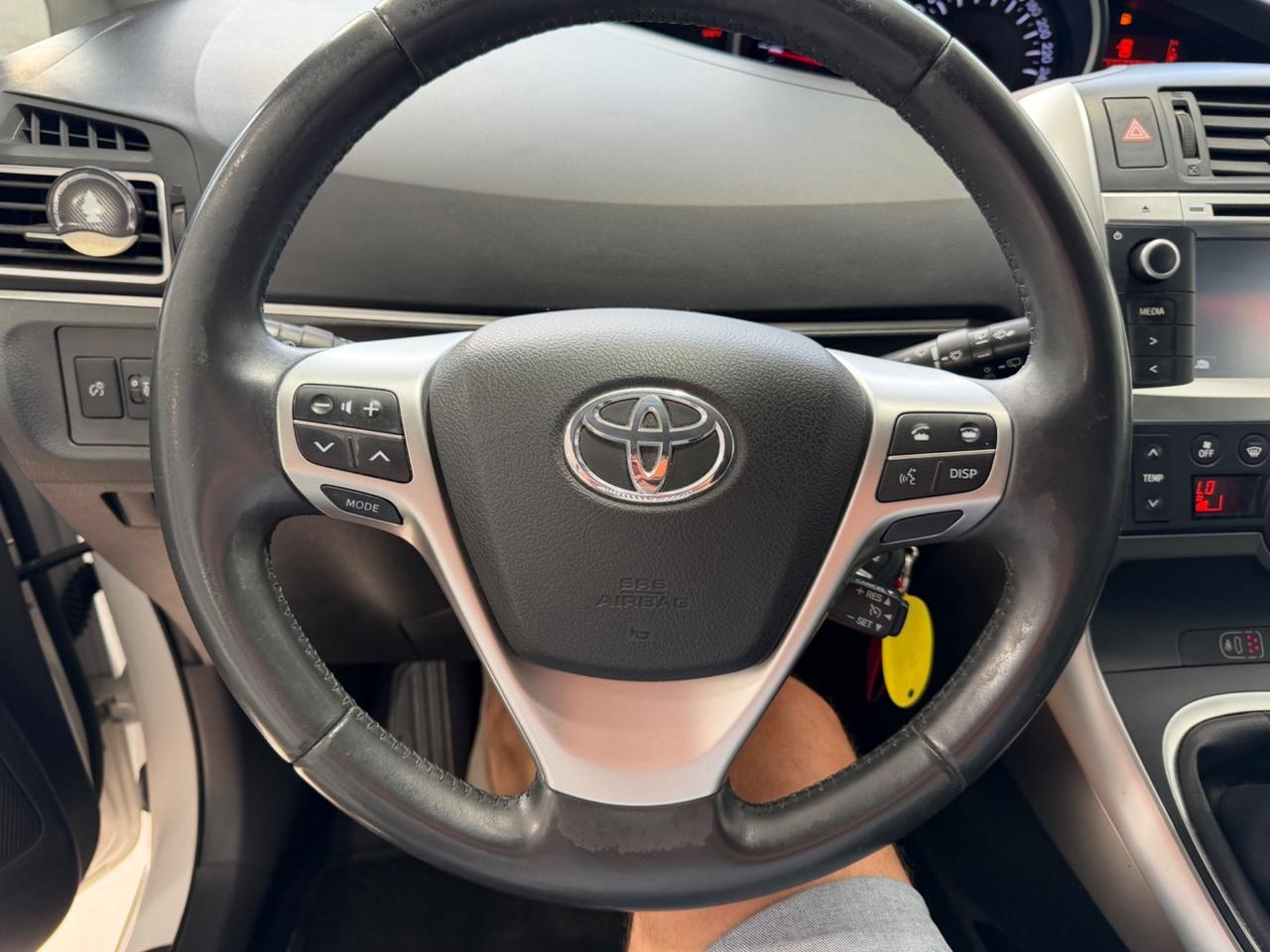 Toyota Verso 1.6 D-4D Business 7 Posti