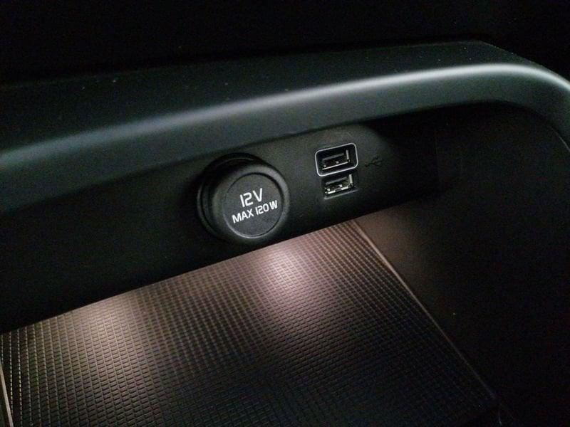 Volvo XC40 1.5 t4 phev R-design auto my21