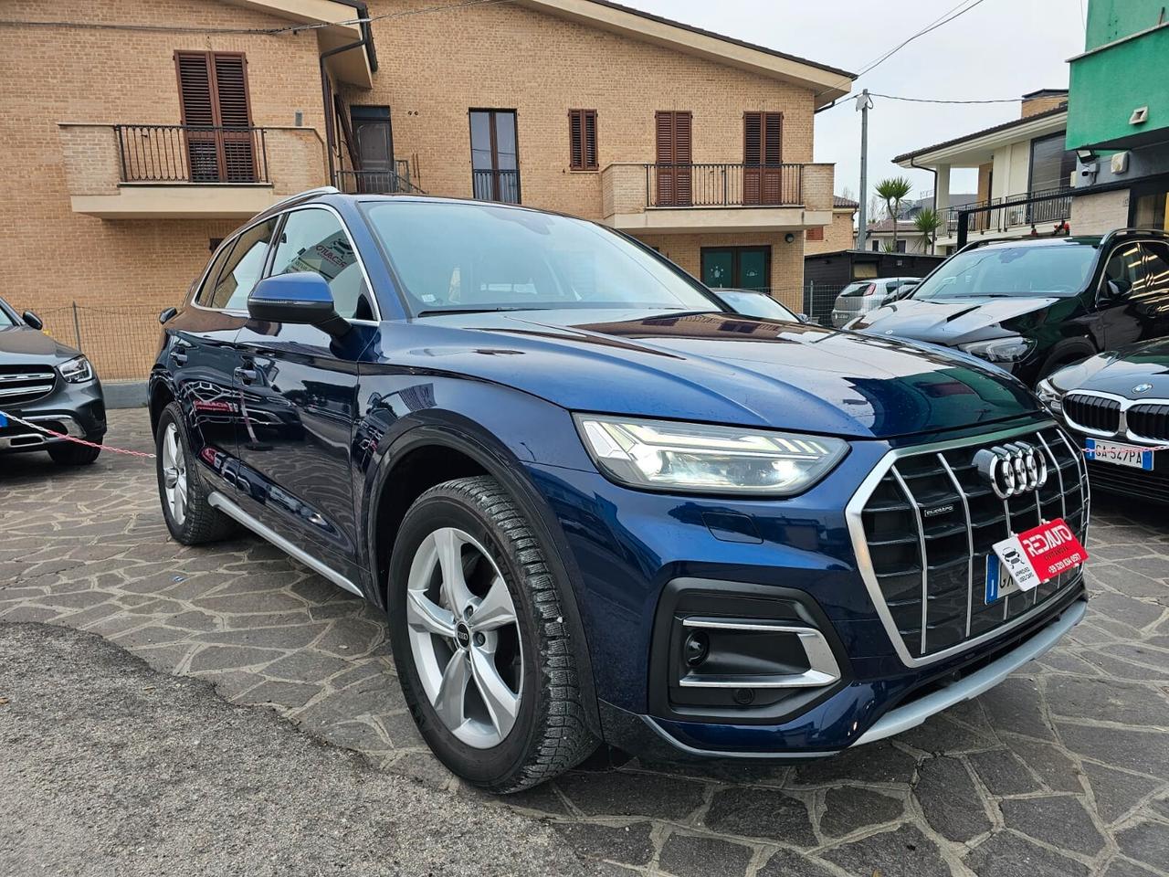 Audi Q5 40 TFSI quattro S tronic Identity Black 2.0 204 CV