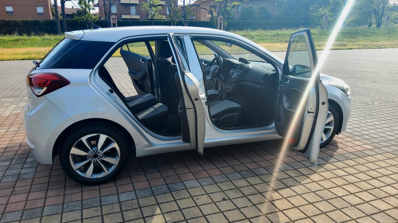 Hyundai i20 1.1 CRDi 12V 5 porte Comfort