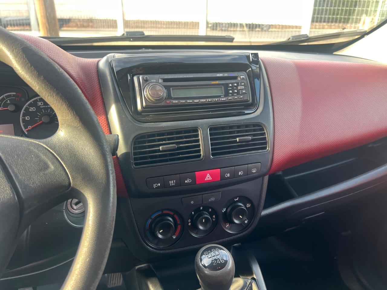 Fiat Doblò 1.4 Natural Power Maxi | 2013