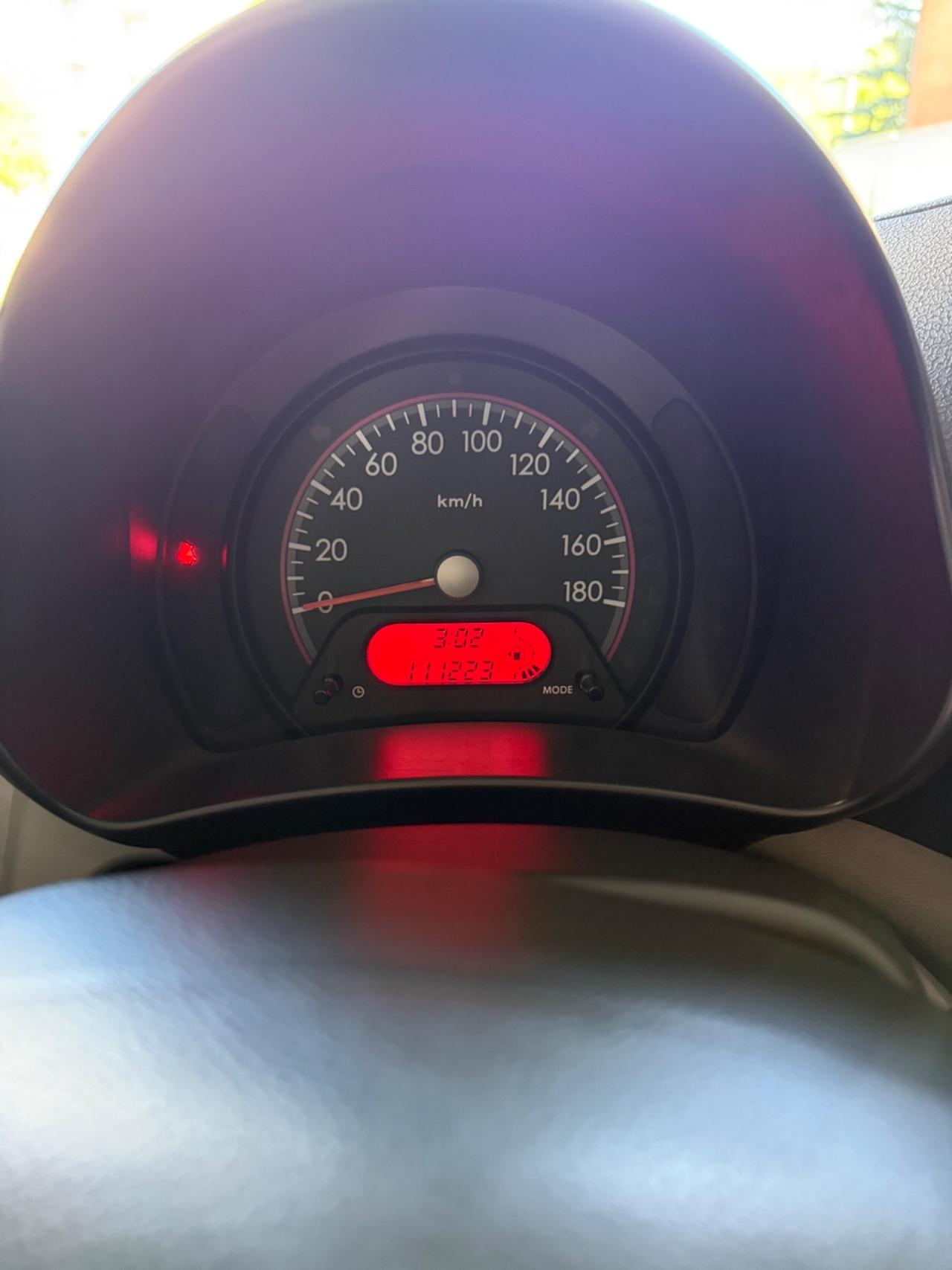 Nissan Pixo 1.0 5 porte Matic