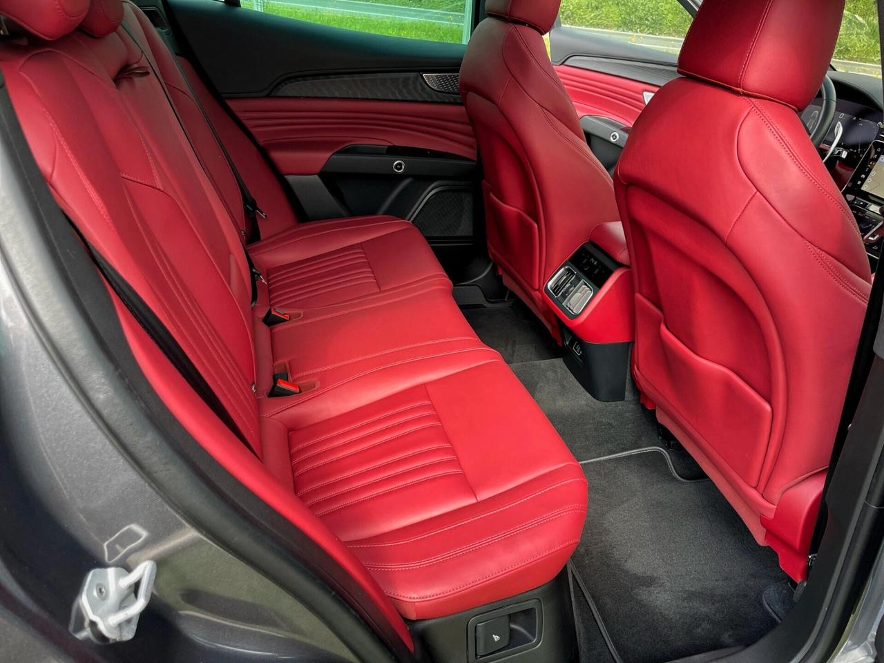 Maserati Grecale MHEV 330 CV AWD Modena IVA ESPOSTA PELLE ROSSA