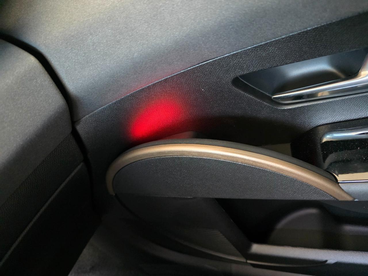 Lancia Ypsilon Hybrid e-DCT NUOVA
