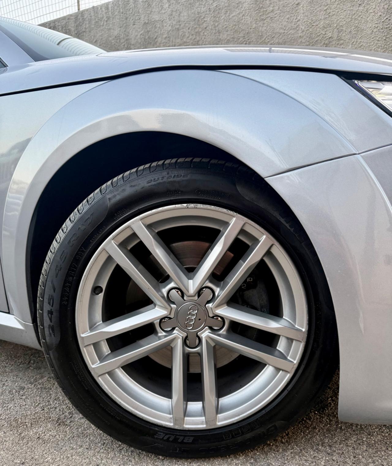 Audi TT Coupé 2.0 TDI ultra,Virtual Cockpit,Led+Xeno,Navi,ecc.
