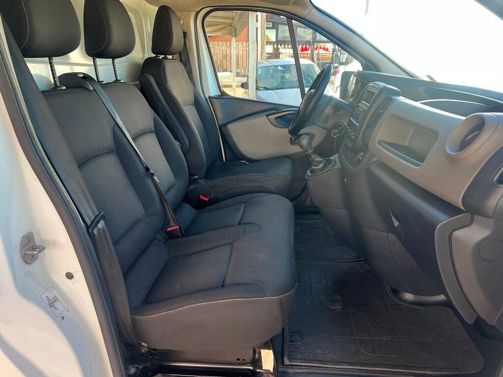 Renault Trafic 1.6d 120 CV / 3 Posti / Euro 6b