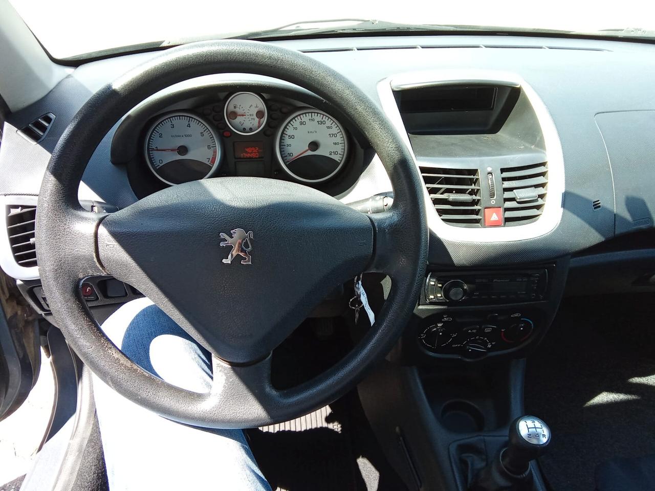 Peugeot 206 Plus 1.1 60CV 5p. ONE Line