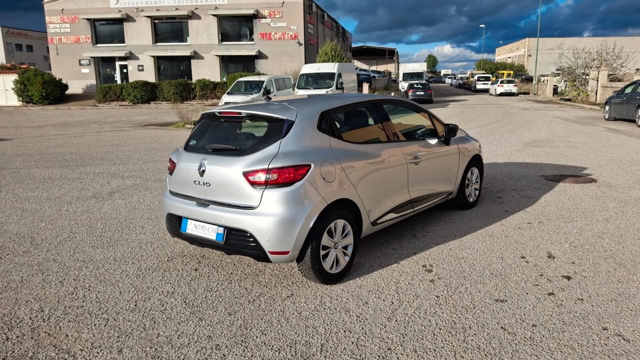 Renault Clio TCe 12V 75 CV 5 porte Business