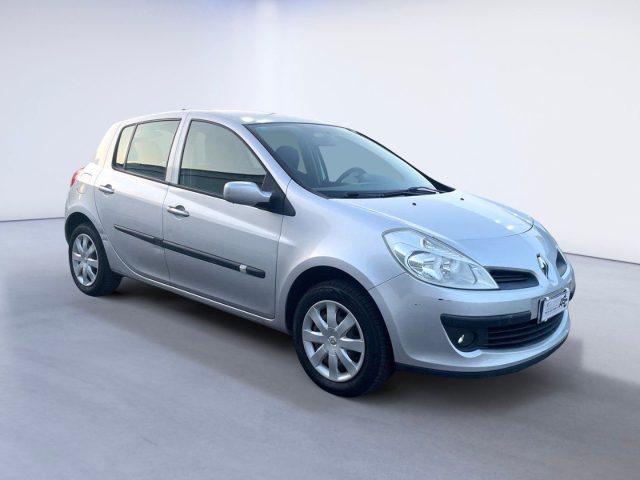 RENAULT Clio 1.2 BENZ 75 CV 16V 5 porte ADATTA A NEOPATENTATI