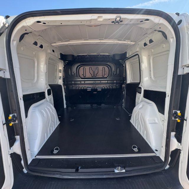 FIAT Doblo 1.6 Mjet 105cv PC-TN CARGO LOUNGE 3 POSTI