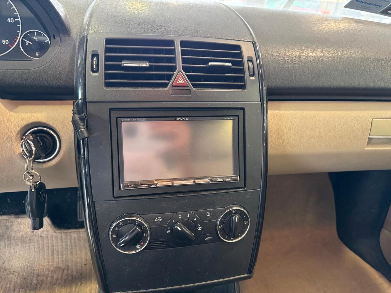 Mercedes-benz A 180 A 160 CDI Classic Basic