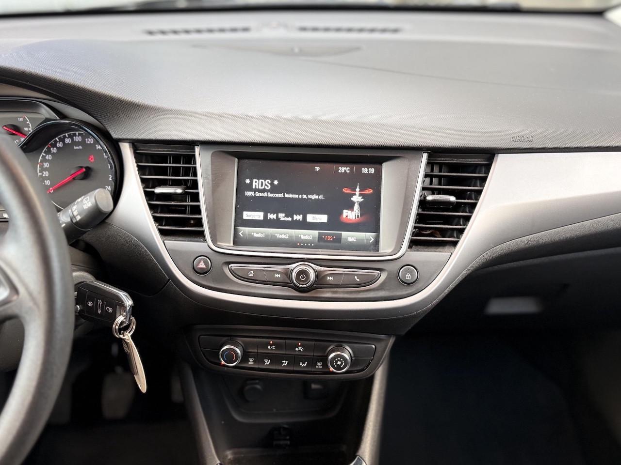 Opel Crossland X 1.2 Gpl 81CV E6 Neo - 2018