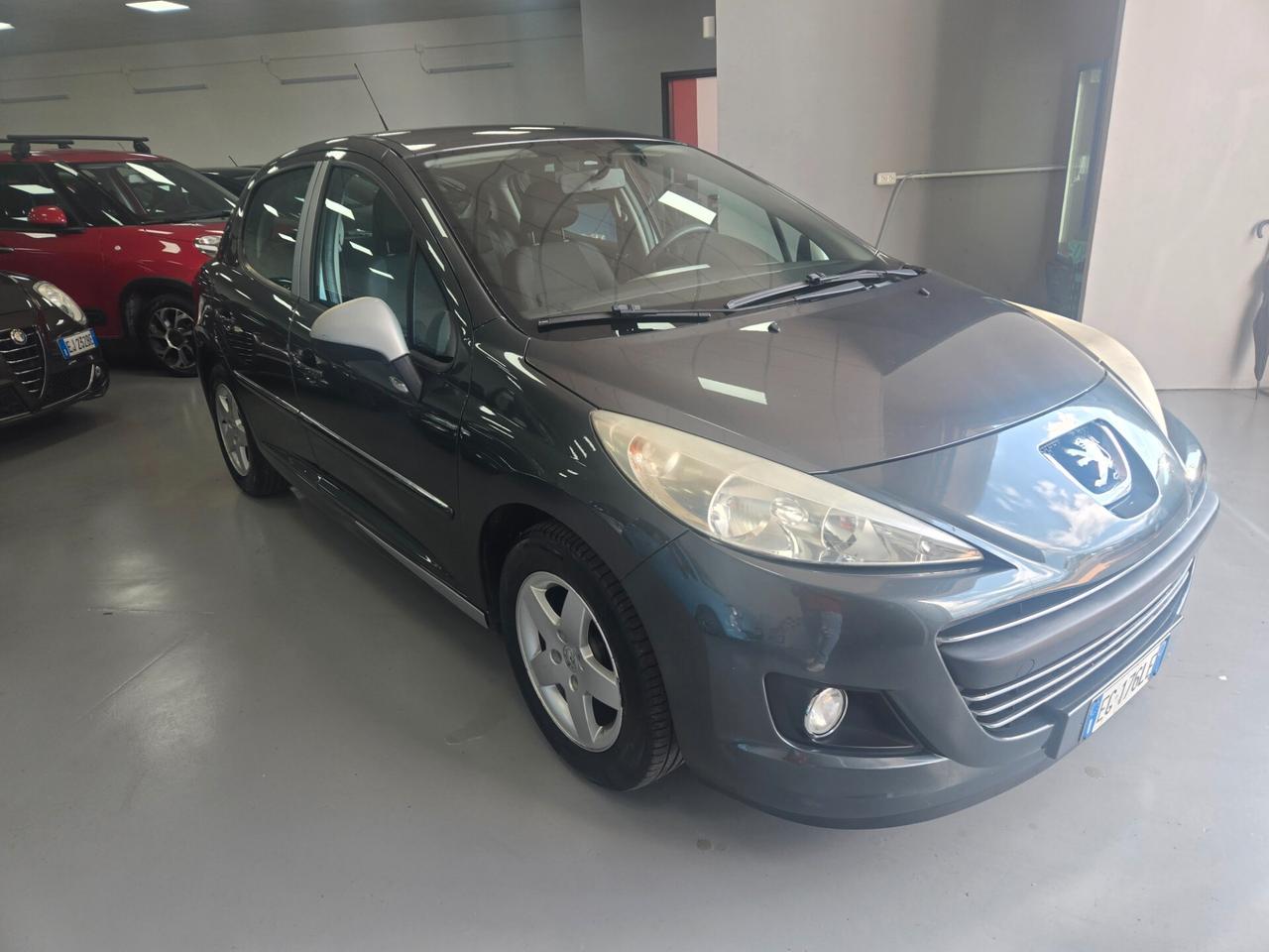 Peugeot 207 1.6 8V HDi 93CV 5p. Special Edition
