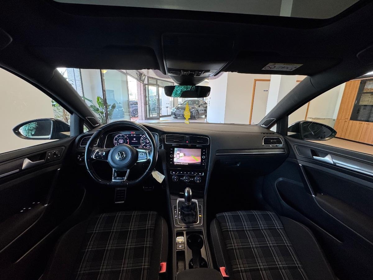 VOLKSWAGEN - Golf - GTD 2.0 TDI DSG 5p.BlueMotion Tech.