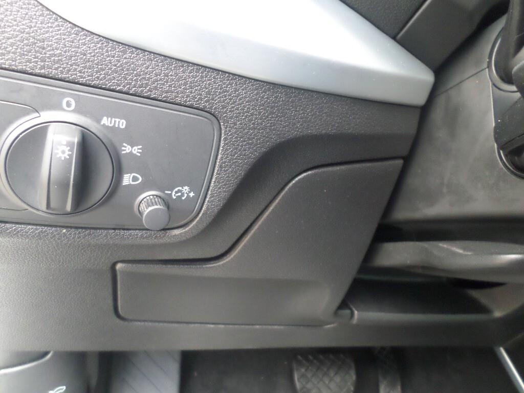 Audi Q2 30 TDI S tronic Business