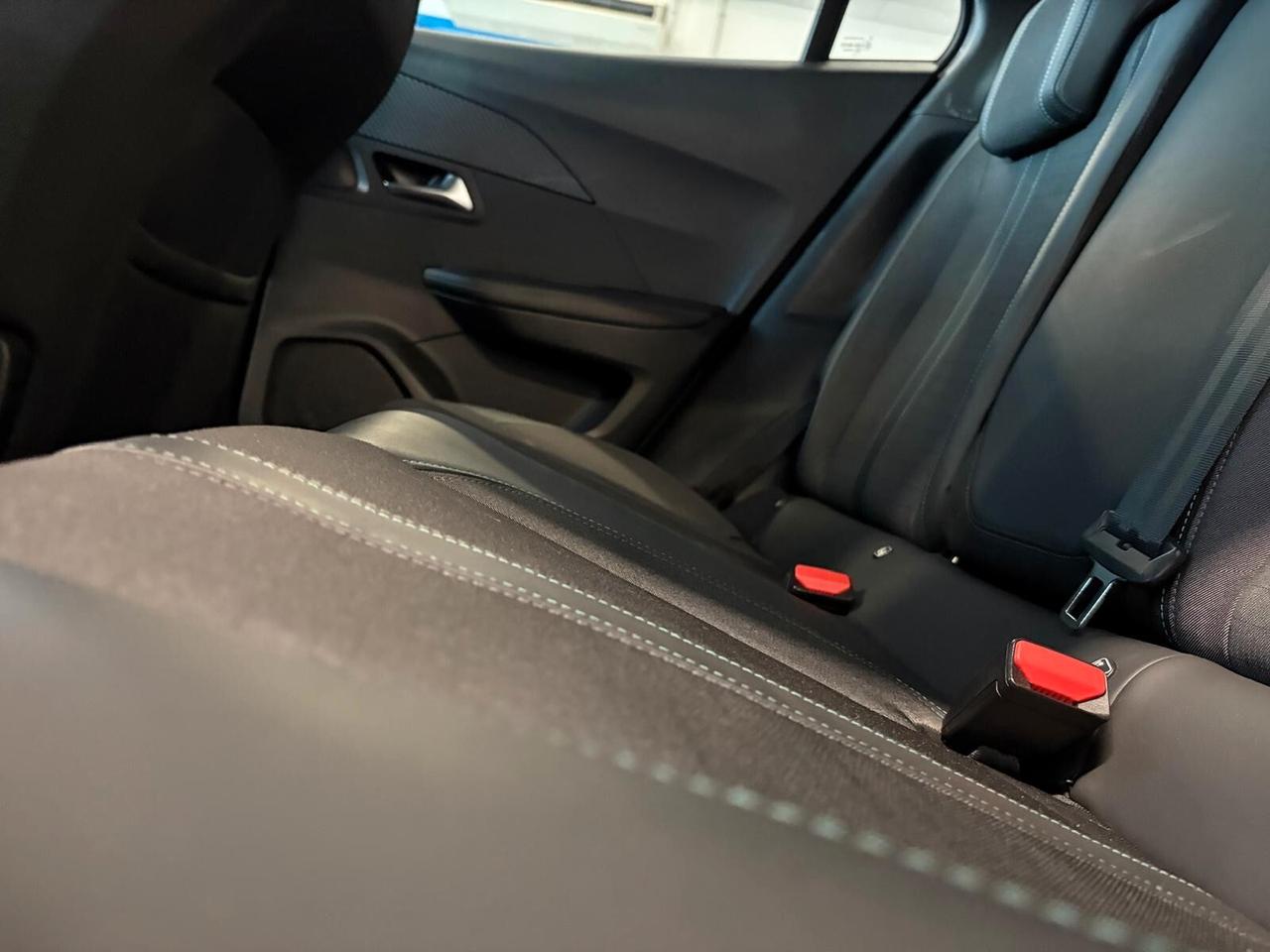 Peugeot 2008 ALLURE PACK PureTech 100 6mt SPOTICAR