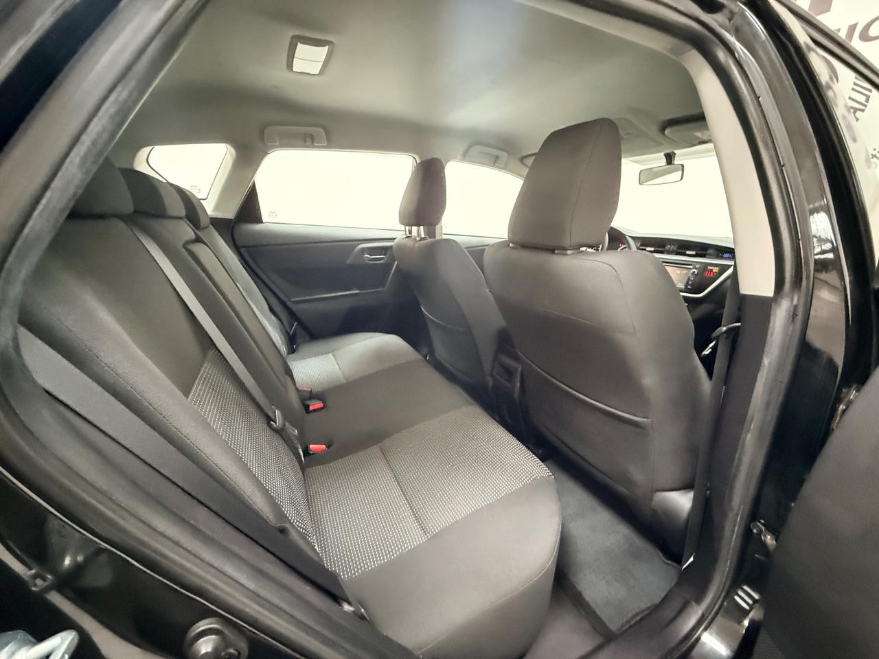 Toyota Auris 2.0 D-4D 124cv 05/2015 Neopatentati Euro 5B