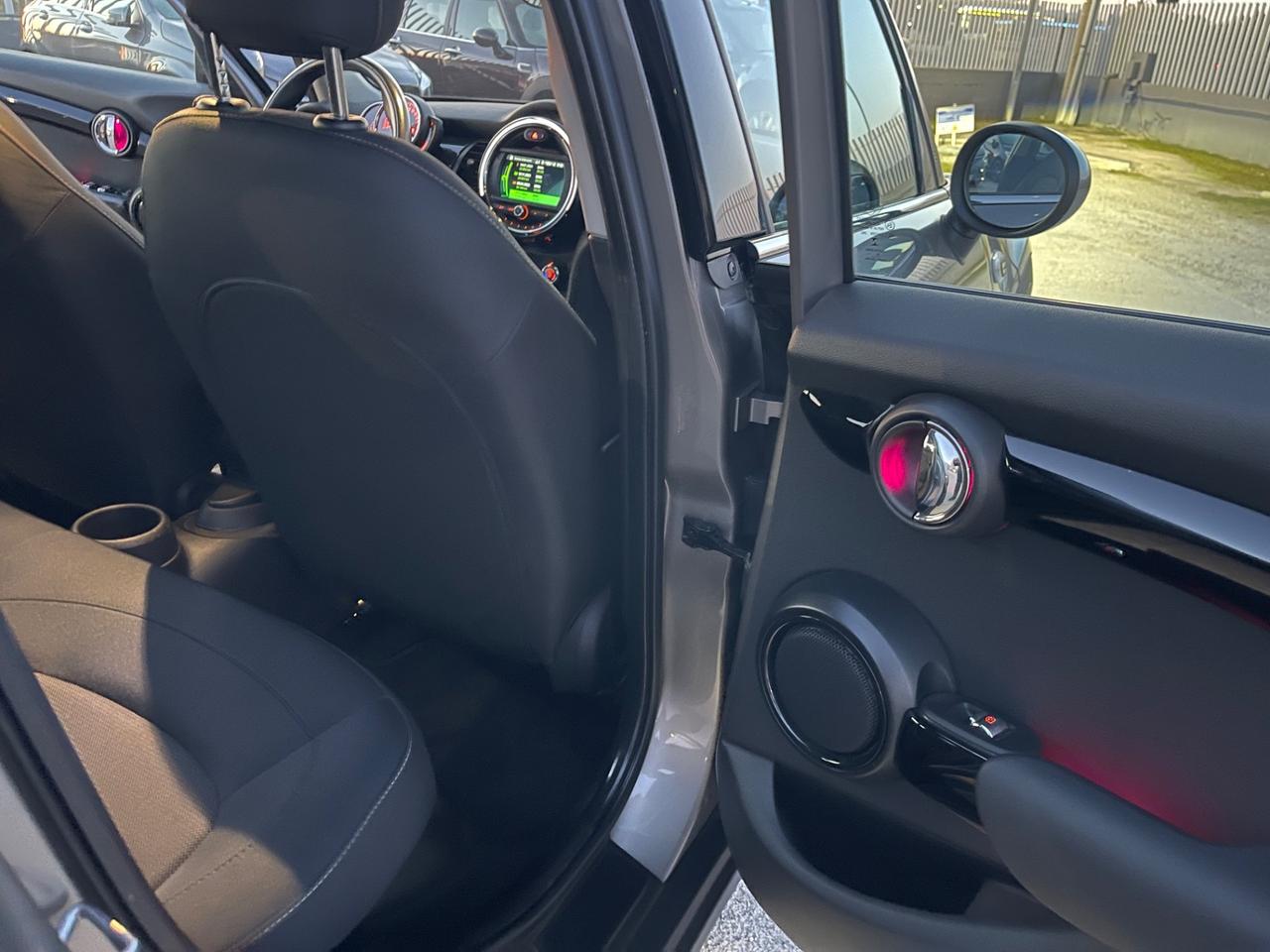 MINI 1.5 D 5 porte 95CV BAKER STREET FUL LED MY20