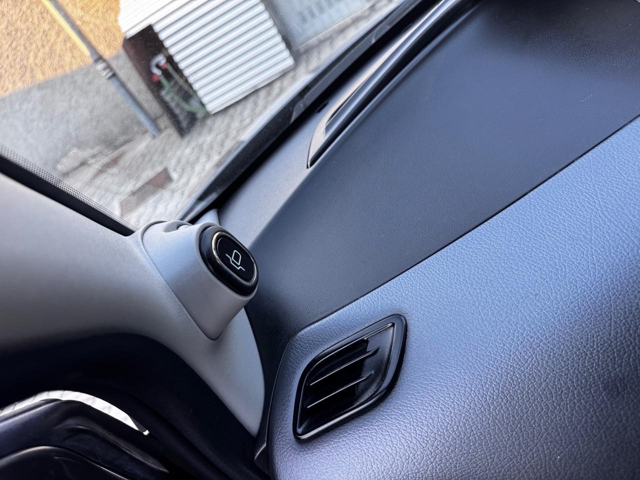 Lancia Ypsilon 1.2 69 CV 5 porte Platinum neopatentati
