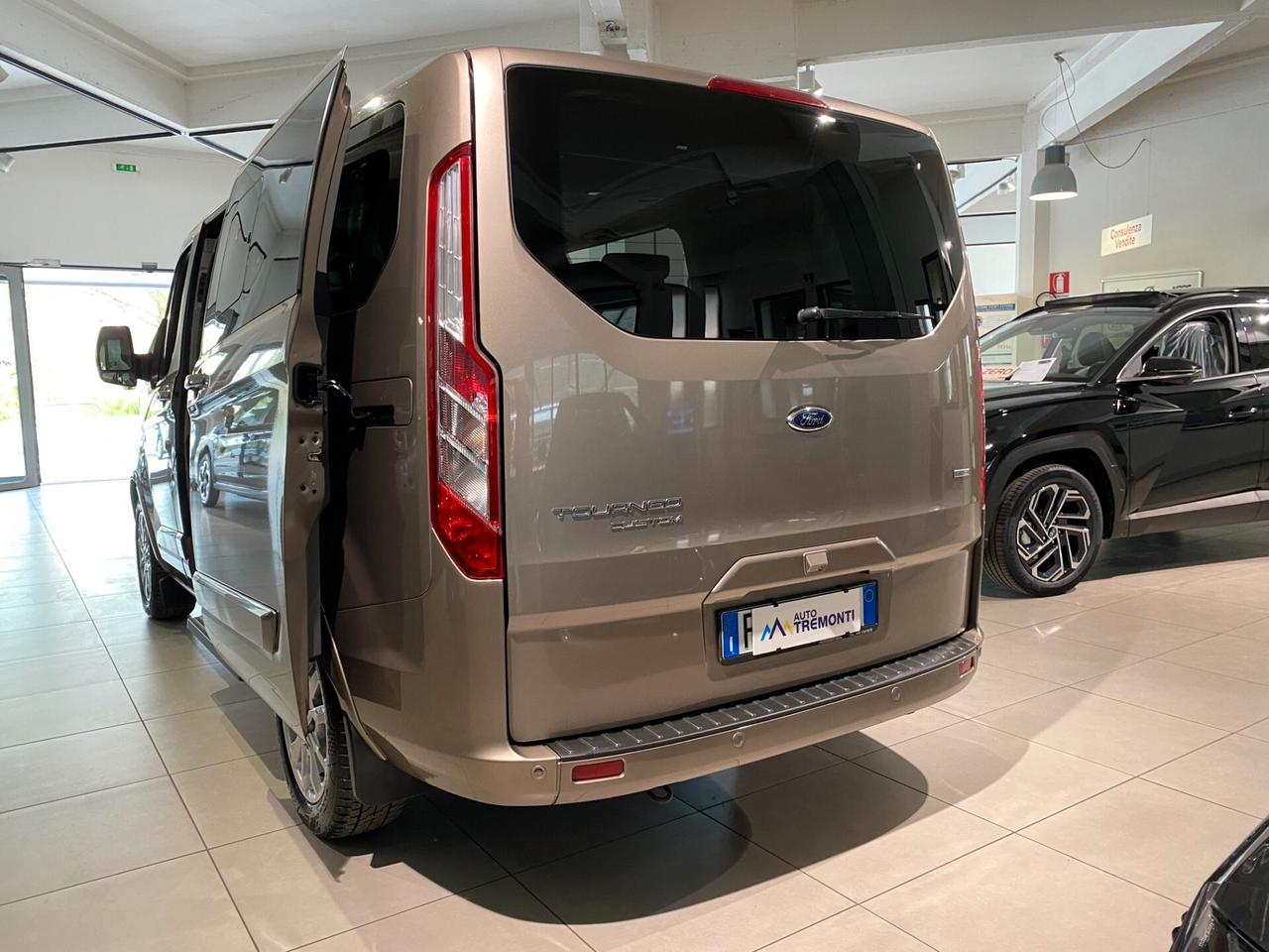 Ford Tourneo Custom 310 2.0 TDCi 130CV PC Titanium