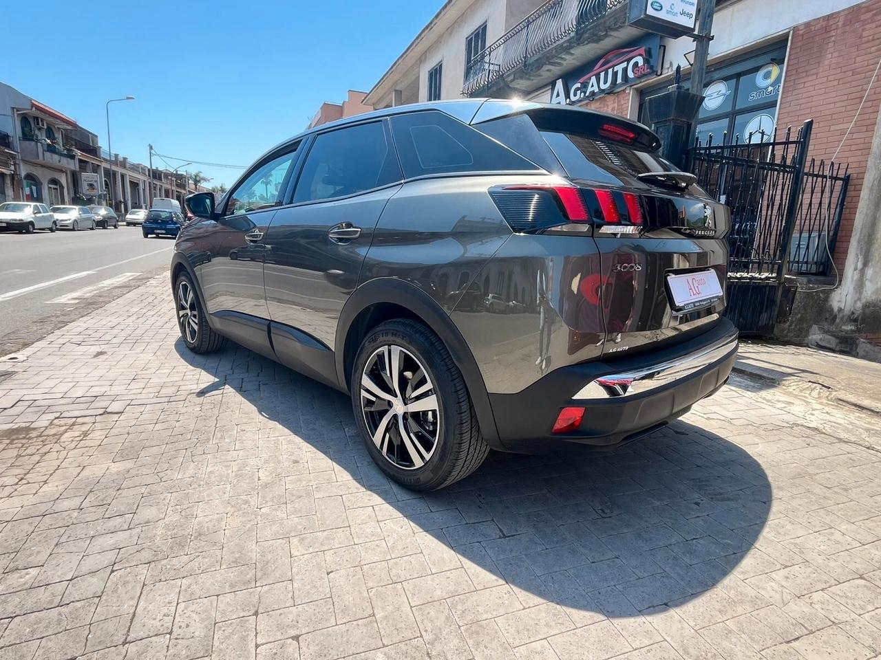 Peugeot 3008 1.6 HDi 120 S&S EAT6 Allure