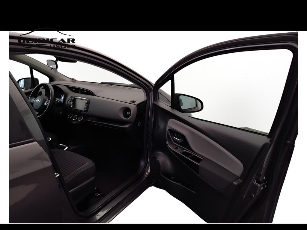 TOYOTA Yaris III 2017 - Yaris 5p 1.0 Active my18