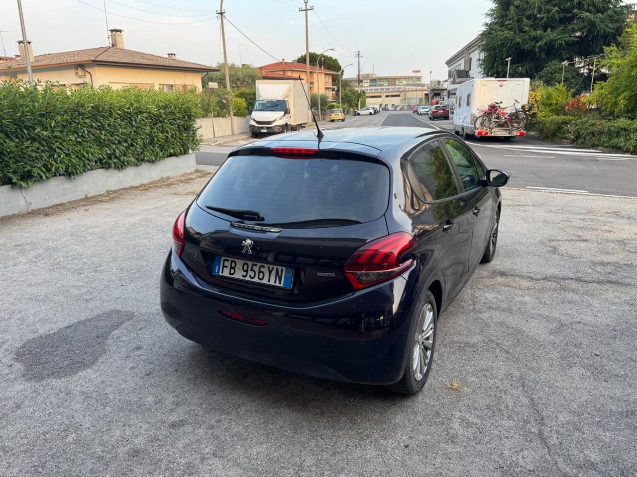 Peugeot 208 BlueHDi 75 5 porte Mix