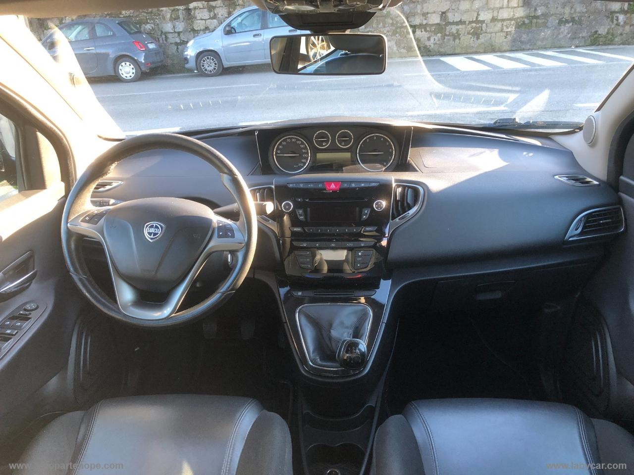 LANCIA Ypsilon 1.2 69 CV Platino