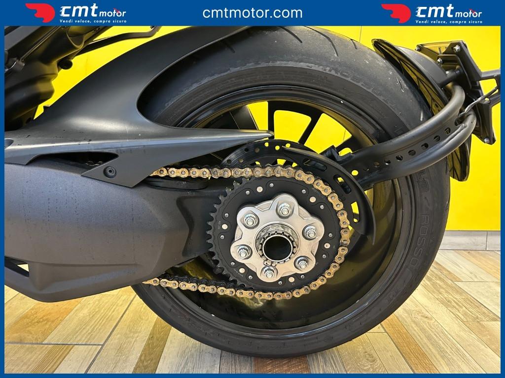 Ducati Diavel 1200 - 2013