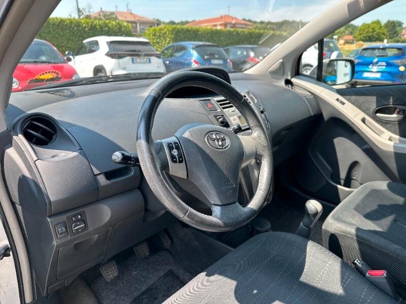 TOYOTA Yaris 2ª serie Yaris 1.3 5 porte Sol