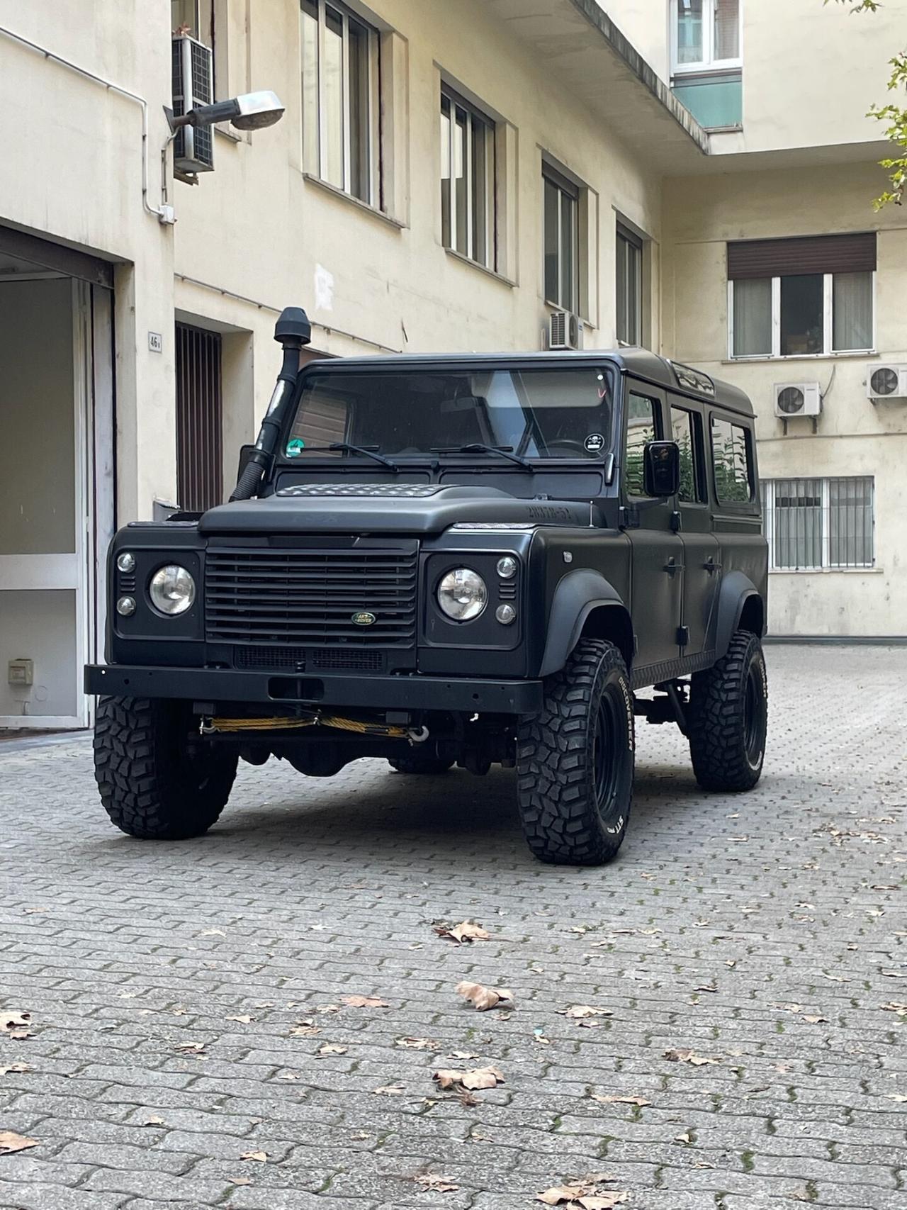 Land Rover Defender 110 TD4 7 POSTI -LIBRETTO TAGLIANDI