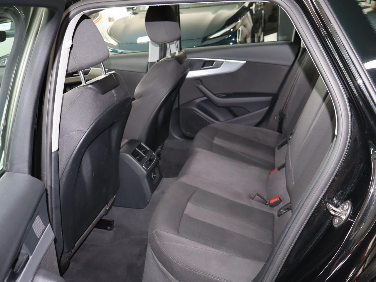 Audi A4 Advanced 2.0 35 TDI #11417