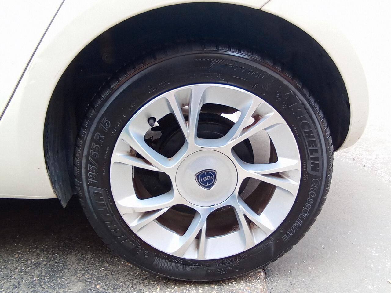 Lancia Ypsilon 0.9 TwinAir Platinum