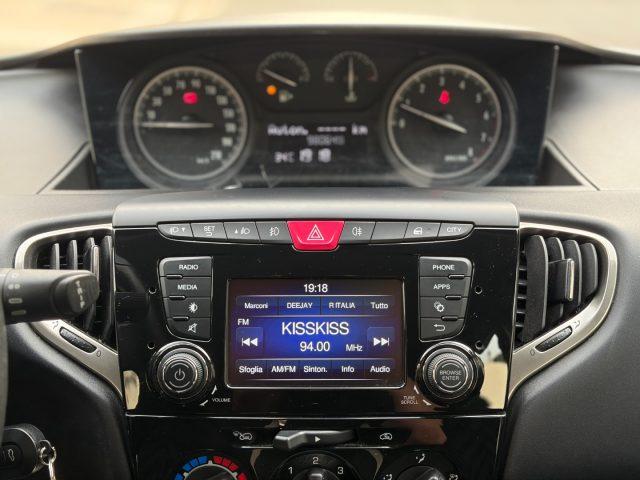 LANCIA Ypsilon 1.2 69 CV 5P. Gold
