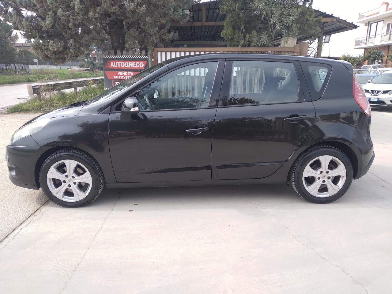 Renault Scenic Scénic X-Mod 1.5 dCi 110CV Luxe