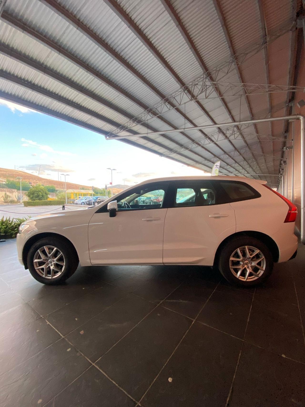 Volvo XC 60 XC60 B4 (d) AWD Geartronic Business