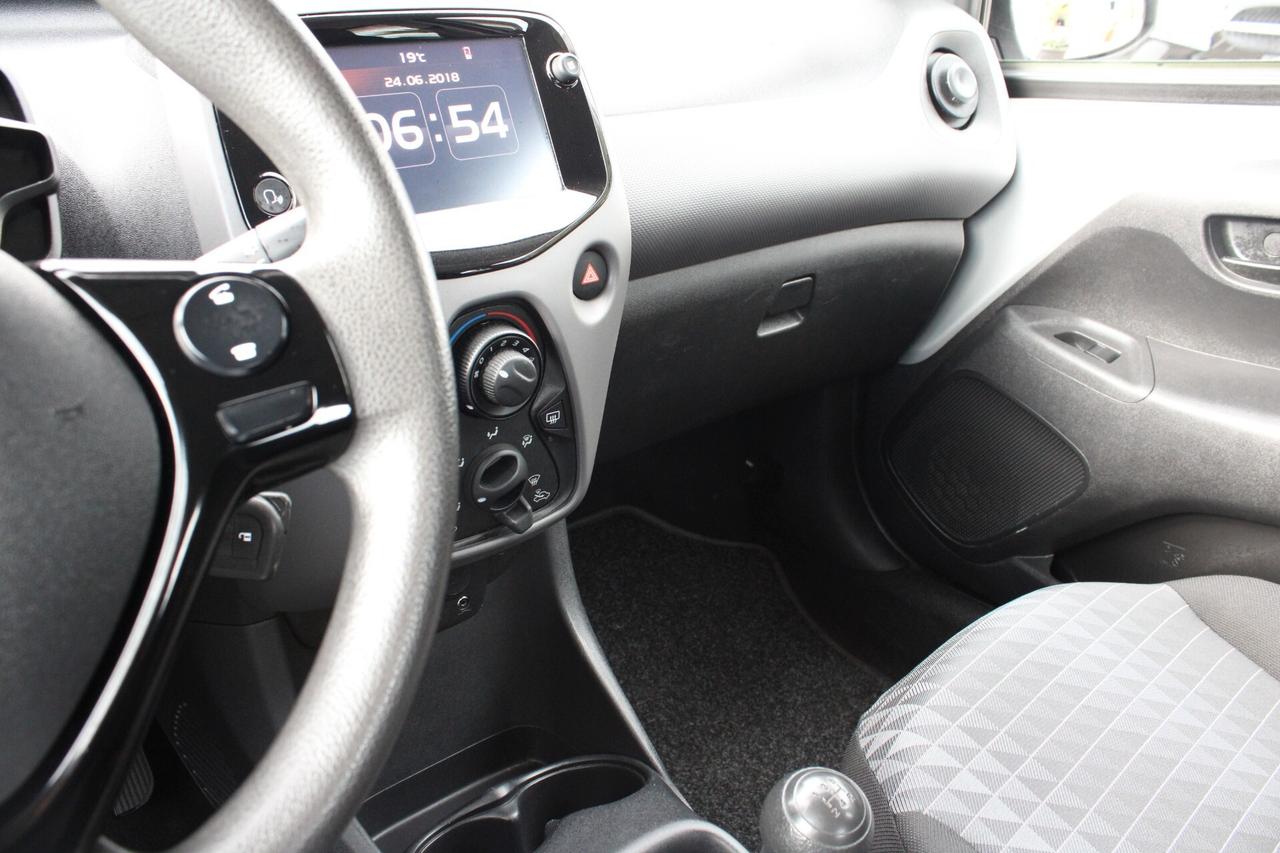 Peugeot 108 VTi 72 S&S 5 porte Allure